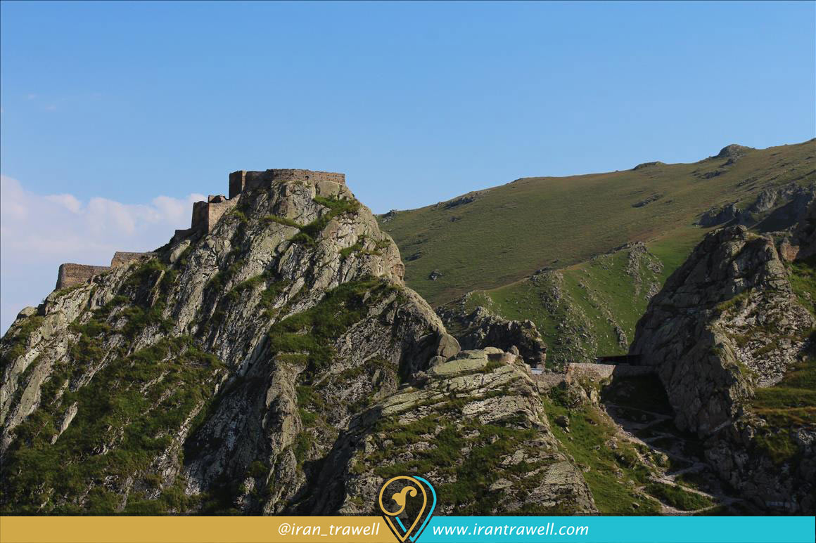 قلعه بابک در ارتفاعات کلیبر
