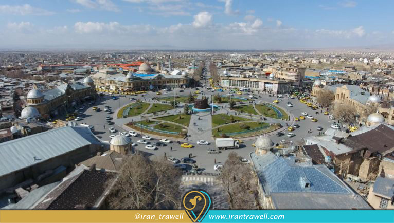 میدان امام خمینی در سفر به همدان