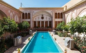 بوم گردی عالی در کاشان
