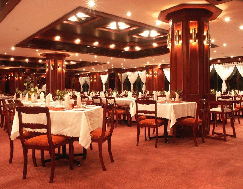 رستوران‌ های هتل پارس شیراز