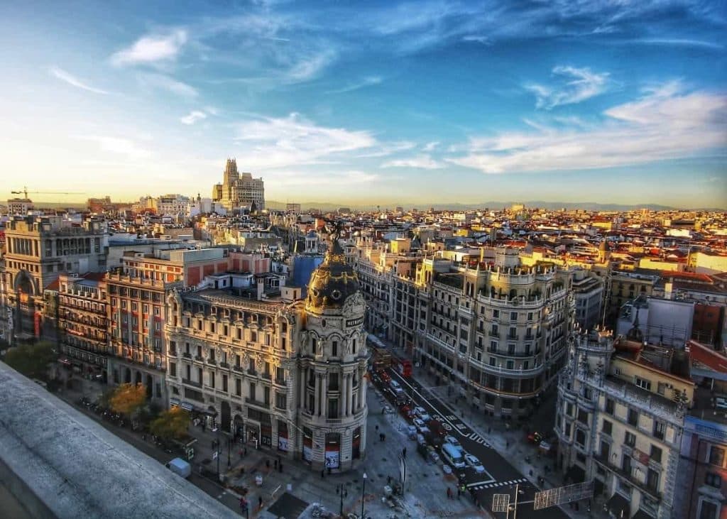 اقامت از طریق پناهندگی اسپانیا