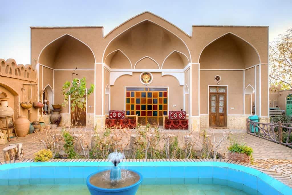 چگونه یک بوم گردی معتبر رزرو کنیم؟ 7 گام تا اطمینان